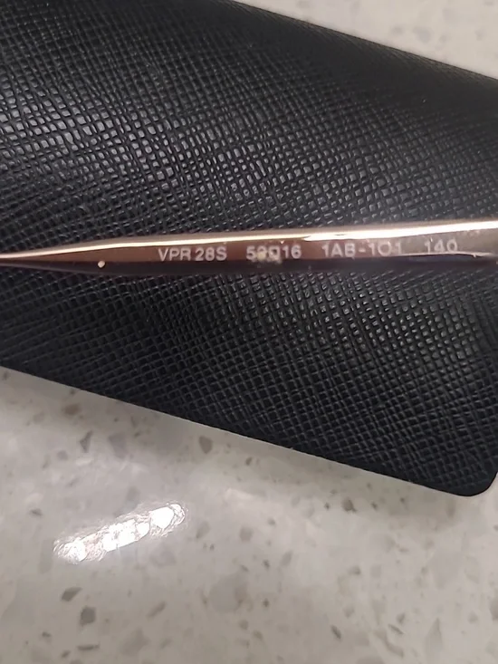 Authentic PRADA - Picture 8 of 11